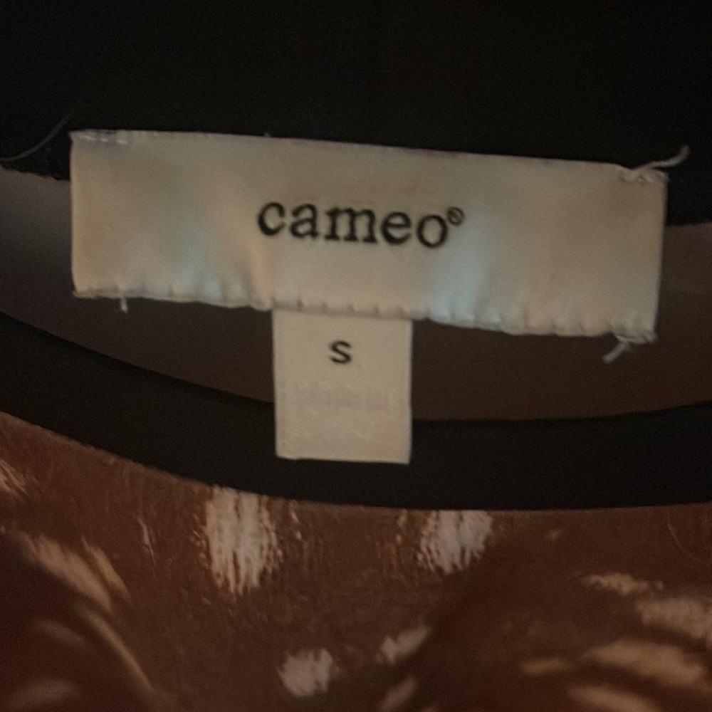 Cameo top NWOT - Picture 3 of 4